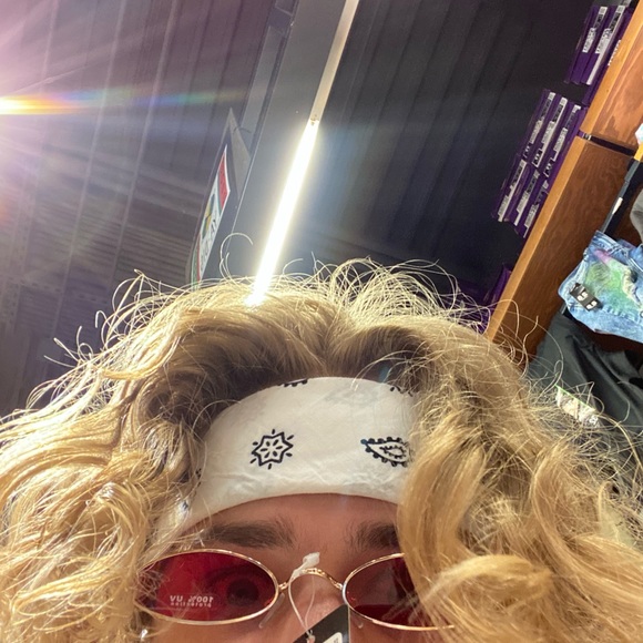 Meet your Posher, Myles - Picture 1 of 1